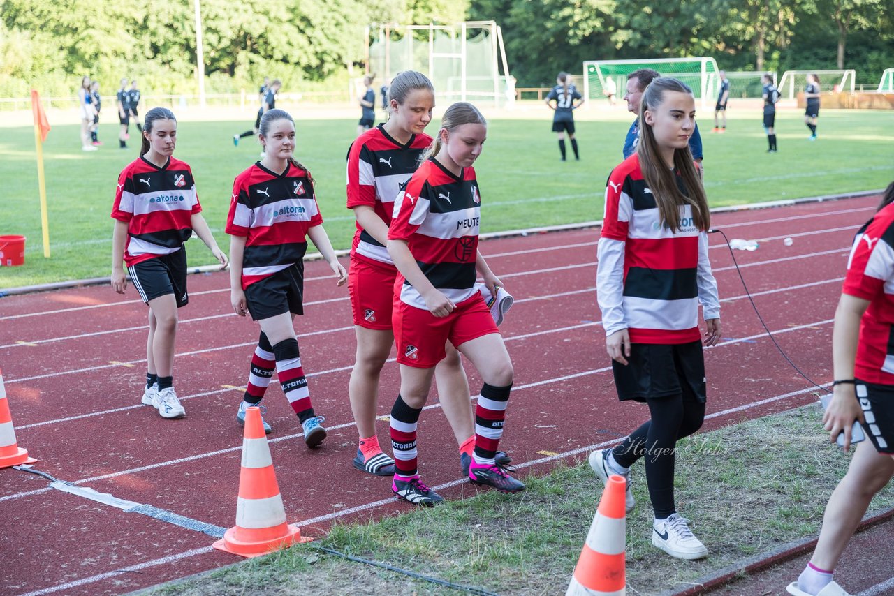 Bild 105 - Loewinnen Cup